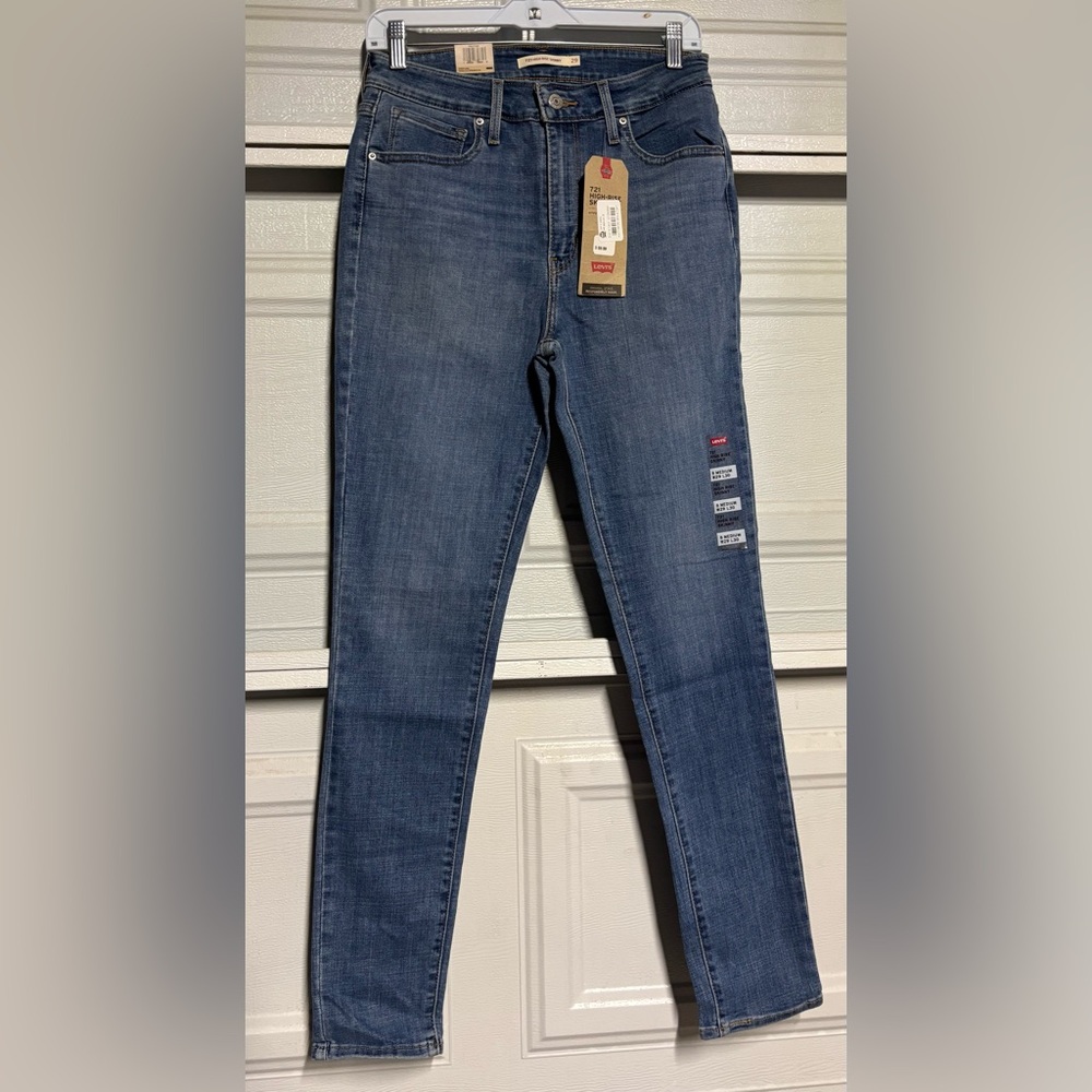 Levi's 721 High-Rise Skinny Jeans in Blue Denim